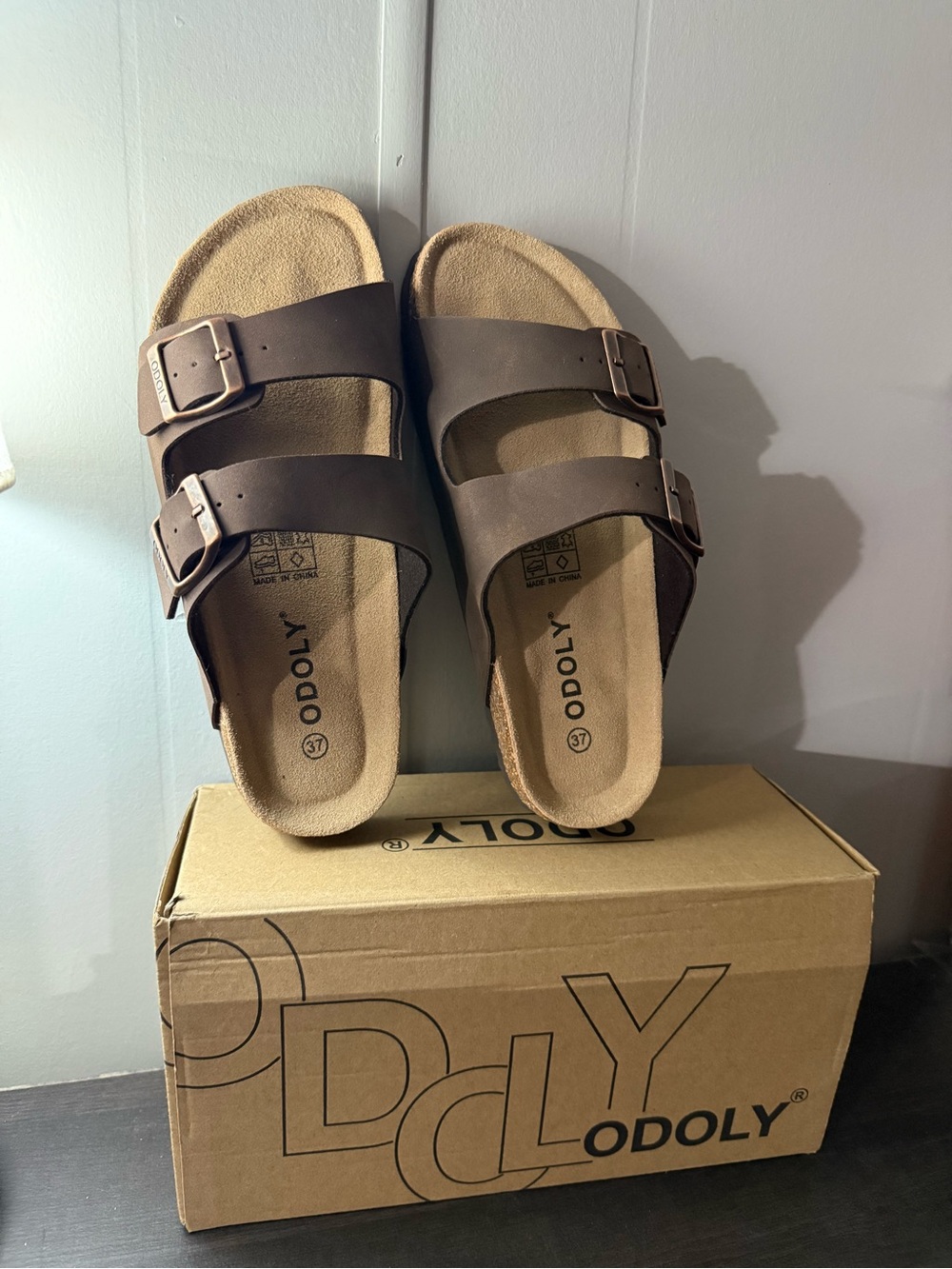 Men’s Double Buckle Sandals in Brown
